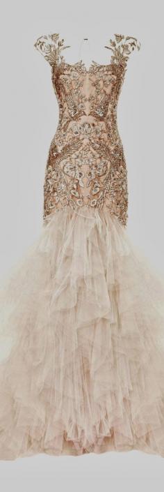 
                    
                        Extremely gorgeous vintage gown - OH MY FREAKING GOODNESS LOOK AT THAT DRESS. JUST LOOK AT IT.
                    
                