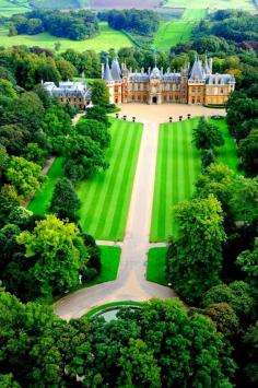 
                    
                        Waddesdon Manor, Buckinghamshire England!
                    
                