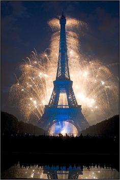 
                    
                        Paris New Year's Eve...
                    
                