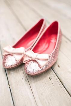 
                    
                        Sparkly pink shoes. Pink magic. Pink outfit. Pink accessories. Glitter pink. Pink inspiration. Pretty in Pink!
                    
                