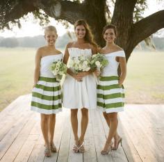 
                    
                        Love striped bridesmaid dresses!
                    
                
