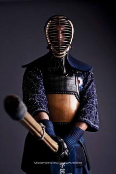 
                    
                        Japanese fencing, Kendo 剣道
                    
                