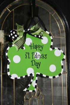 
                    
                        St. Patricks day Shamrock...I can totally do this paint, paint markers, ribbon and wood clover
                    
                