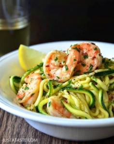 
                    
                        Skinny Shrimp Scampi with Zucchini Noodles Recipe: I Can't Believe It's Not Butter Spray 5oz of cooked pilled, shrimp minced garlic (&/or garlic powder) Veggetti (to turn the Zucchini into pasta) Saute until "noodles" are soft - ENJOY
                    
                