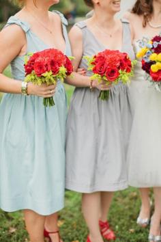 
                    
                        #Bridesmaids #Bouquets | More on SMP: stylemepretty.com...
                    
                