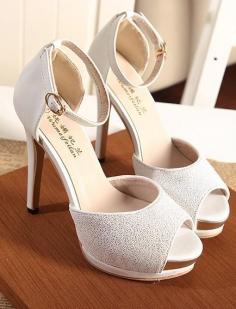 
                    
                        buckle peep toe high heels ♥
                    
                