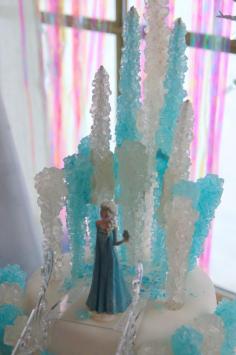 
                    
                        Great cake from the Frozen movie using candy rocks.
                    
                