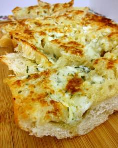 
                    
                        Gorgonzola Garlic Bread | Plain Chicken
                    
                