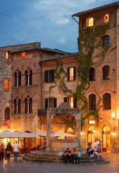 
                    
                        Montepulciano, Tuscany, Italy
                    
                