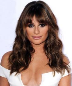 
                    
                        Oh my gosh Lea Michele! Where did all your hair go?! (YOU LOOK AMAZING)
                    
                