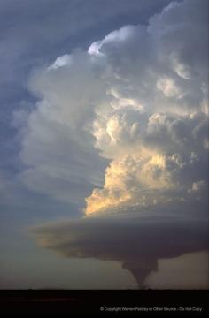 Amazing shot of the storm cloud that gives birth to a tornado