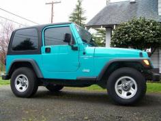 
                    
                        Tiffany Blue Jeep Wrangler ❤ My absolute, without-a-question, dream car! So cute, and perfect for rocky terrain and sunny days!
                    
                