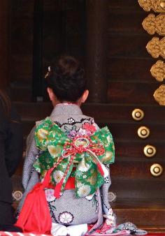 
                    
                        Little girl dressed up for 7-5-3 day in Japan.
                    
                