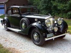 
                    
                        1938 Bentley 4.25-liter Sport Saloon
                    
                