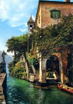
                    
                        Lake Como, Italy
                    
                