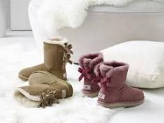 
                    
                        UGG Love
                    
                