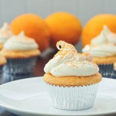 orange creamsicle cupcakes via @spabettie food