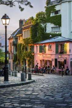 La Maison Rose in Montmartre, Paris France. © Brian Jannsen Photography  I absolutely love this place!!