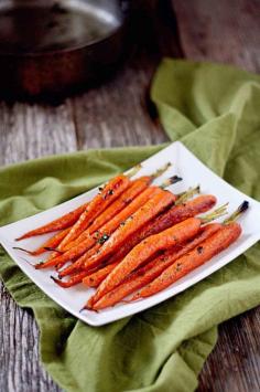 Christmas food idea 13: Butter Thyme Roasted Carrots