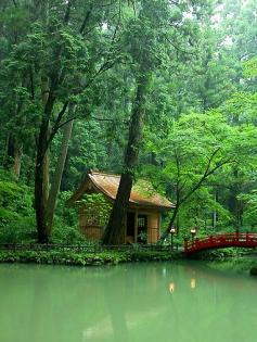 
                    
                        Okunijinja, Japan
                    
                