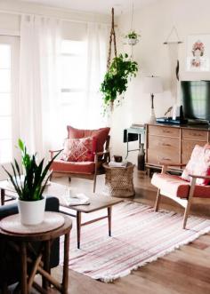 
                    
                        mid-century modern living room / via design*sponge
                    
                