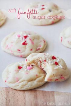 
                    
                        Soft funfetti sugar cookies from The Baker Upstairs. These cookies are so delicious and buttery, not to mention adorable and fun! www.thebakerupsta...
                    
                