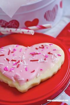 Glazed Sugar Cookies- Cutler's Famous Recipe - Eazy Peazy Mealz
