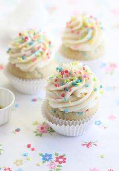 
                    
                        Sprinkle Bakes: Confetti Cupcakes with Cake Batter Frosting for Three!
                    
                
