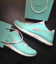 
                    
                        Lovely mint tiffany co nikes sport shoes
                    
                
