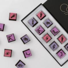 
                    
                        Compartes x Kelly Wearstler milk chocolate salted caramel truffles. Xk
                    
                