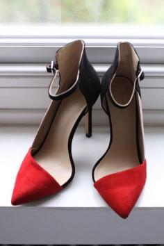 
                    
                        Adorable Chic red pumps fashion
                    
                