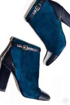 Tory Burch Gracie #Bootie // In love with this color #blue