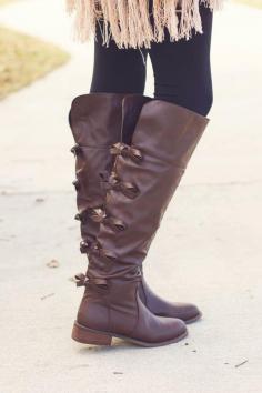 
                    
                        I officially NEED these boots!
                    
                