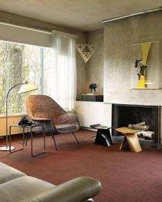 See the "The Fireplace" in our Home Tour: 1930s Modernist Treasure gallery