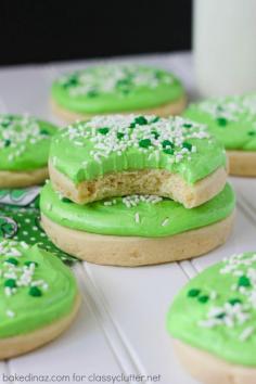 
                    
                        Heavenly Sugar Cookies {Lofthouse Style} - Classy Clutter
                    
                