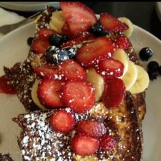 
                    
                        Sweet-E's Cafe for breakfast. In a shopping center, open 7 days a week. Best to avoid weekends due to long lines. Blueberry cream cheese stuffed french toast!
                    
                