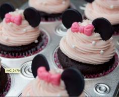 
                    
                        @Trish Papadakos Papadakos - DAiSYS & dots Temby minnie mouse birthday | Minnie Mouse Birthday Party Ideas | We Heart It --- another Minnie cupcake idea
                    
                
