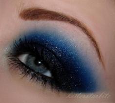 
                    
                        Dark smokey blue eyeshadow #vibrant #smokey #bold #eye #makeup #eyes
                    
                