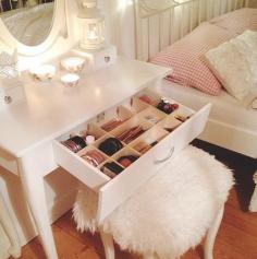 makeup vanity organization cute