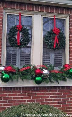 Christmas Decorating Ideas for Porches, Doors and Windows!!! Bebe'!!! Great Holiday Window Box!!!