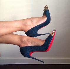 Happy New Year! ✨ #christianlouboutin #heels #shoes #fashion #stylish #classy #studs #redbottoms #style #fashionista