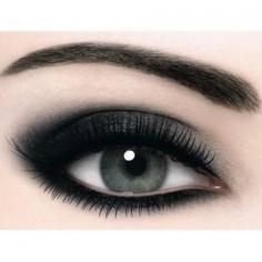 Perfect smokey eyes. makeup, eyes, eyeshadow, eyeliner, mascara, eyebrows, women, woman, girl, teen, how to, beauty, fashion, love