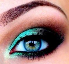 Turquoise & brown eye makeup, pretty!    nice on blue eyes