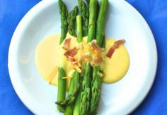 
                    
                        Asparagus with cheese sauce
                    
                