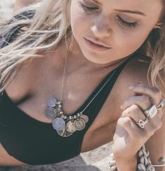 
                    
                        Lush boho/surf jewels by Arrow Divine. Especially digging the coin necklace.
                    
                