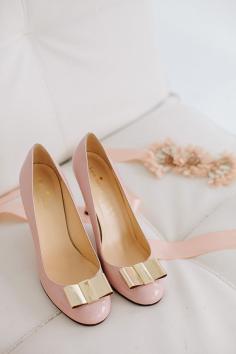 
                    
                        Kate Spade wedding shoes | Photo by Sylvia Photography | Read more - www.100layercake....
                    
                