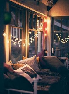 Cozy bedroom with fairy lights. All that's missing is a stack of #bedroom decor #BedRoom #Bed Room| http://bedroom-design-norberto.blogspot.com