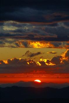 
                    
                        ✮ Himalayan Sunset - Mesmo sendo la tão longe é sempre um colírio para os olhos...
                    
                