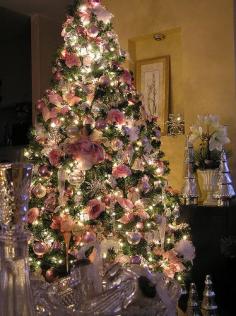 
                    
                        Themed-Christmas-Tree-Ideas
                    
                