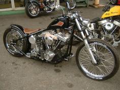 
                    
                        HarleyDavidson Shovelhead bobber
                    
                